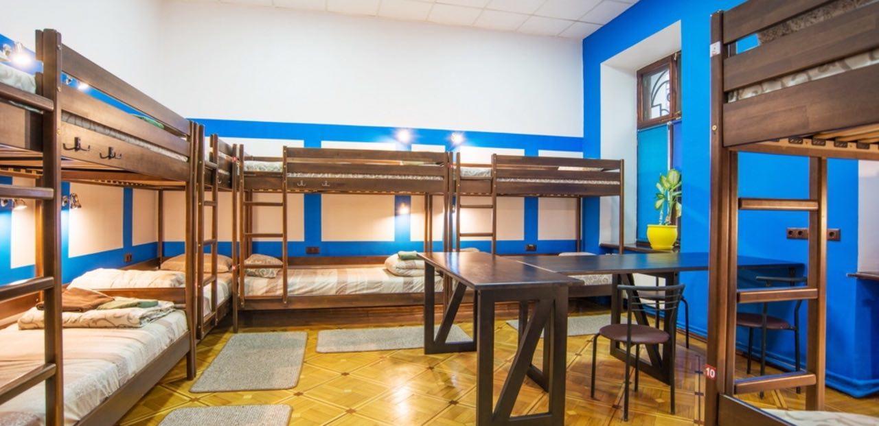 Hostel Berloga Odessa Buitenkant foto
